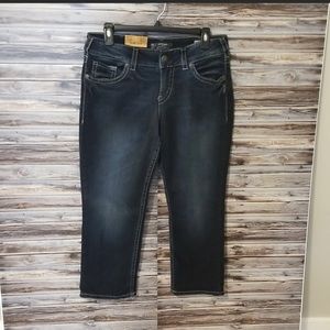 Silver jeans suki capri NWT
